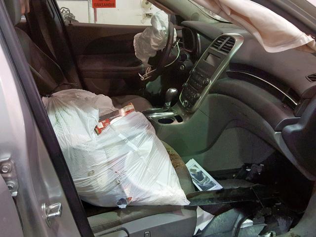 1G11B5SA1GF111240 - 2016 CHEVROLET MALIBU LIM 银色 照片 5