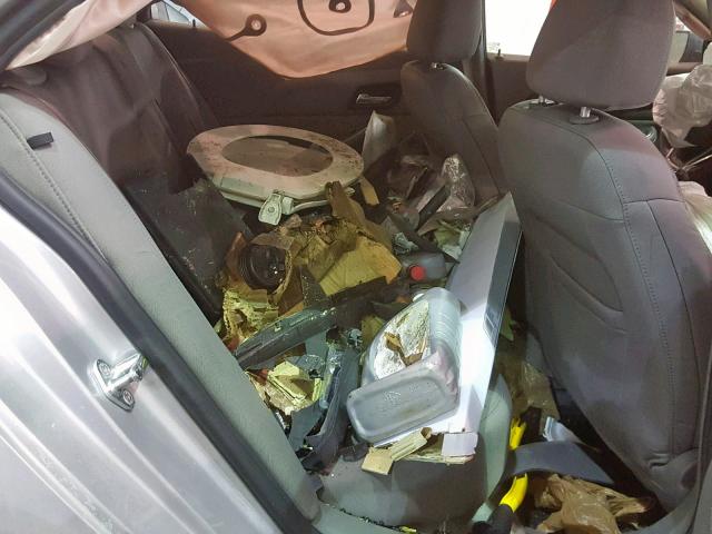 1G11B5SA1GF111240 - 2016 CHEVROLET MALIBU LIM 银色 照片 6