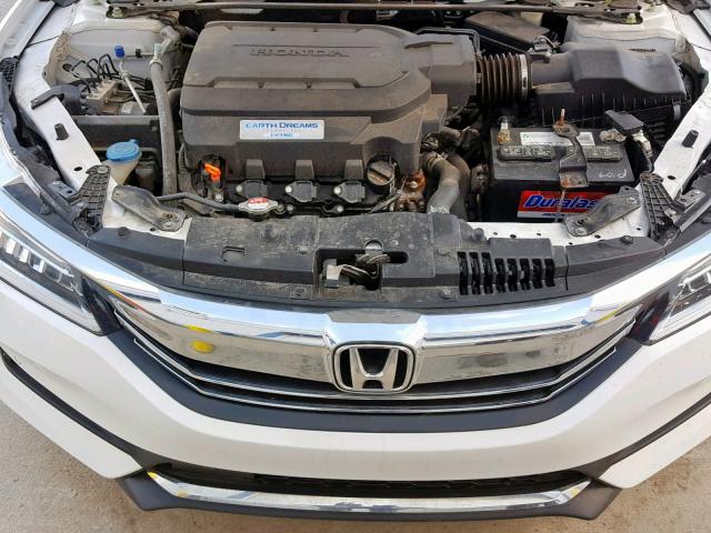 1HGCR3F95HA017927 - 2017 HONDA ACCORD TOU WHITE photo 7