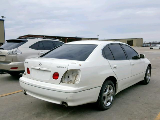 JT8BD68S8W0005427 - 1998 LEXUS GS 300 WHITE photo 4