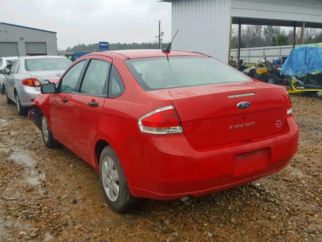 1FAHP34N28W273963 - 2008 FORD FOCUS S/SE RED photo 3