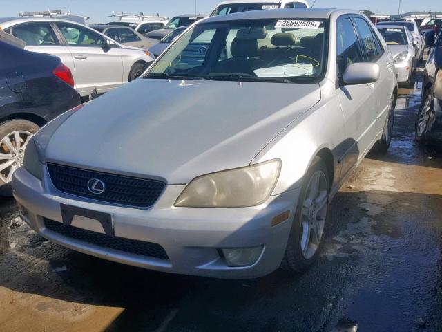 JTHBD192420037769 - 2002 LEXUS IS 300 SILVER photo 2