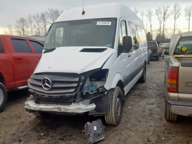 WD4PE8DC3F5997483 - 2015 MERCEDES-BENZ SPRINTER 2 WHITE photo 2