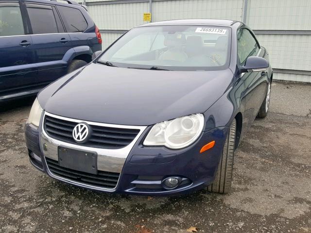 WVWFA71F37V002650 - 2007 VOLKSWAGEN EOS 2.0T L BLUE photo 2