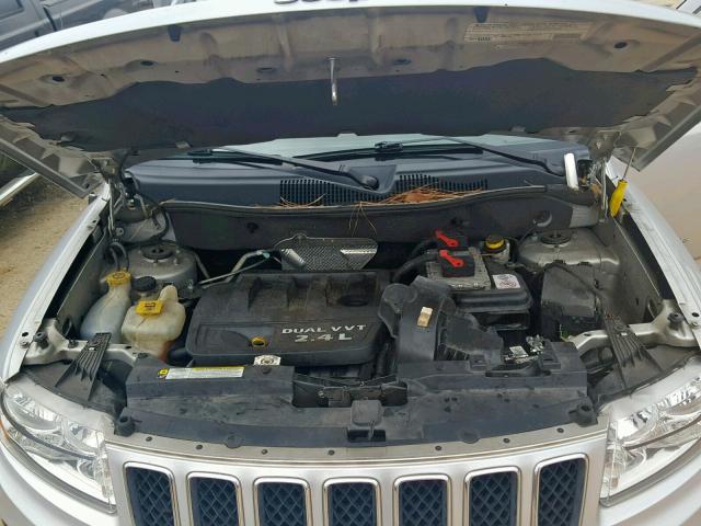 1C4NJCBB5CD503698 - 2012 JEEP COMPASS SP ვერცხლისფერი ფოტო 7