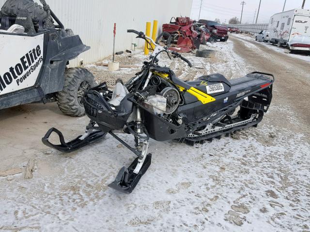 2BPSCFHC5HV000618 - 2017 BOMBARDIER SNOWMOBILE BLACK photo 2