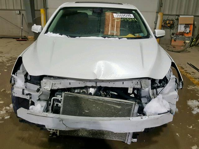 1G11C5SL5FU145125 - 2015 CHEVROLET MALIBU 1LT 白色 照片 9