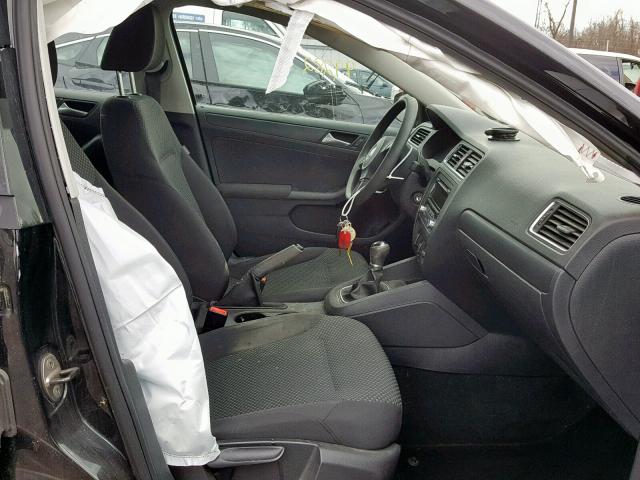 3VW1K7AJ1CM473449 - 2012 VOLKSWAGEN JETTA BASE Սև լուսանկար 5