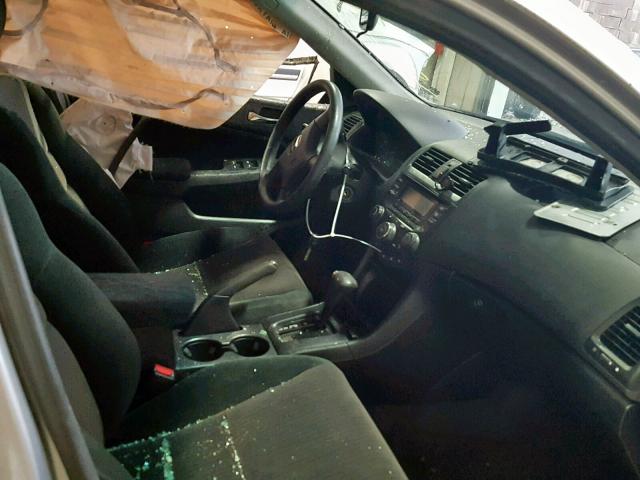 1HGCM56155A190881 - 2005 HONDA ACCORD DX SILVER photo 5