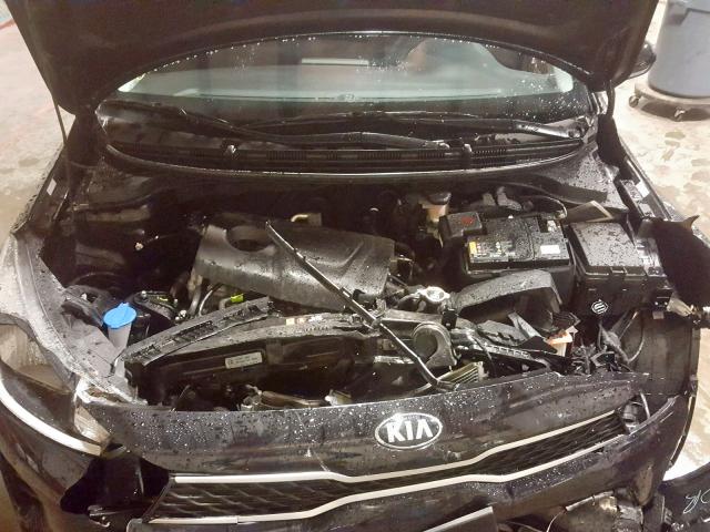 3KPA24AB6JE136082 - 2018 KIA RIO LX BLACK photo 7