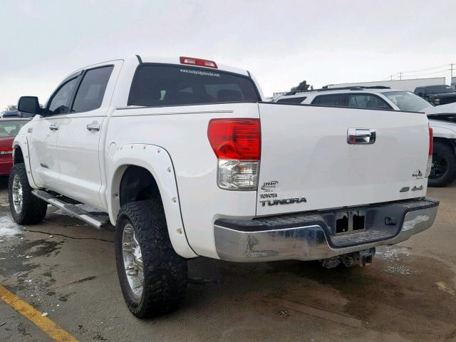 5TFDW5F16BX207077 - 2011 TOYOTA TUNDRA CRE WHITE photo 3