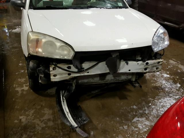 1G1ZT548X5F233540 - 2005 CHEVROLET MALIBU LS WHITE photo 9