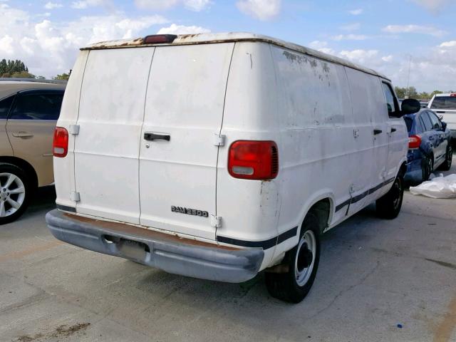 2B7JB21Y82K130284 - 2002 DODGE RAM VAN B2 WHITE photo 4