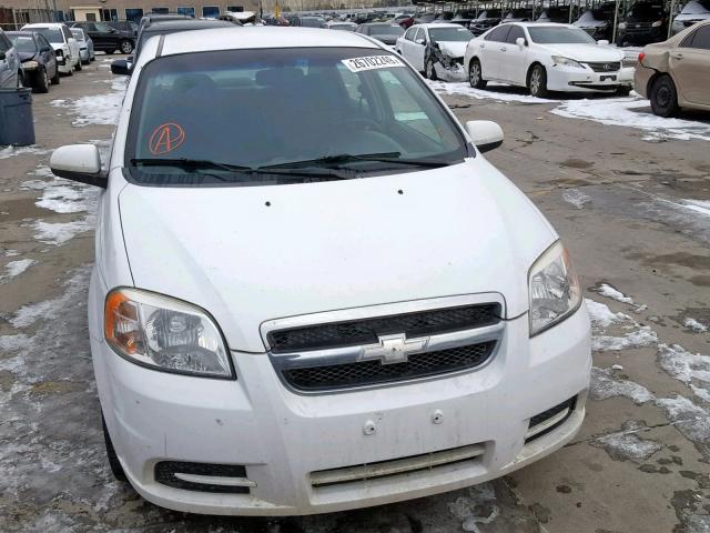 KL1TD5DE0BB117192 - 2011 CHEVROLET AVEO LS WHITE photo 9