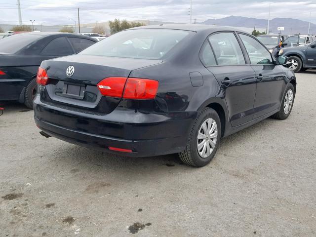 3VW2K7AJ4EM381971 - 2014 VOLKSWAGEN JETTA BASE BLACK photo 4