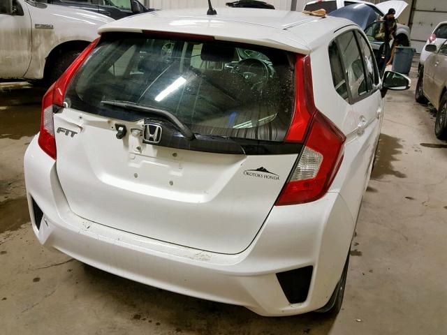 3HGGK5H59FM107187 - 2015 HONDA FIT LX WHITE photo 4