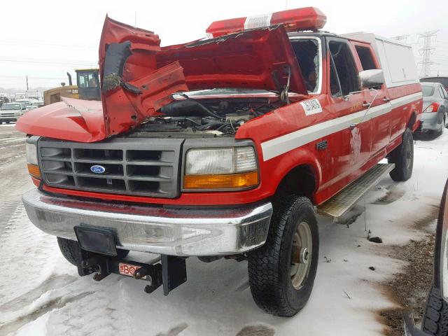 2FTJW36M9NCA65315 - 1992 FORD F350 RED photo 2