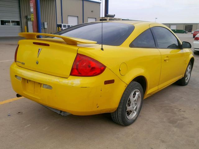 1G2AL15F877275748 - 2007 PONTIAC G5 YELLOW photo 4