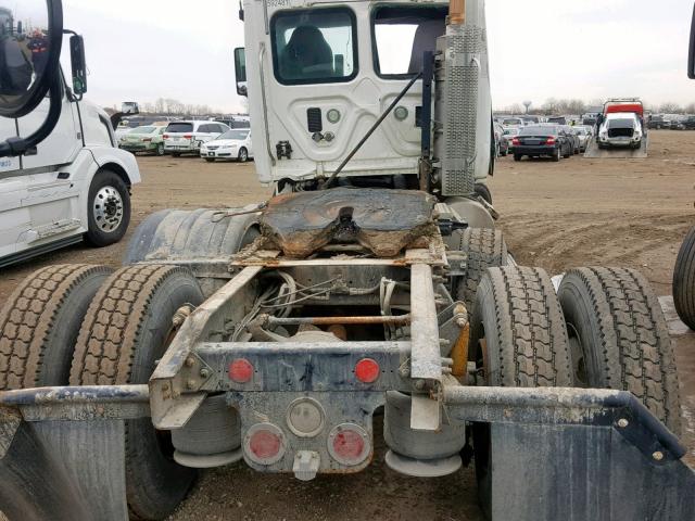 1FUJGEDR3BSAV3462 - 2011 FREIGHTLINER CASCADIA 1 WHITE photo 6