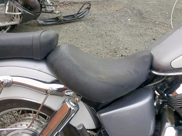 JH2RC44661M452976 - 2001 HONDA VT750 CD2 WHITE photo 5