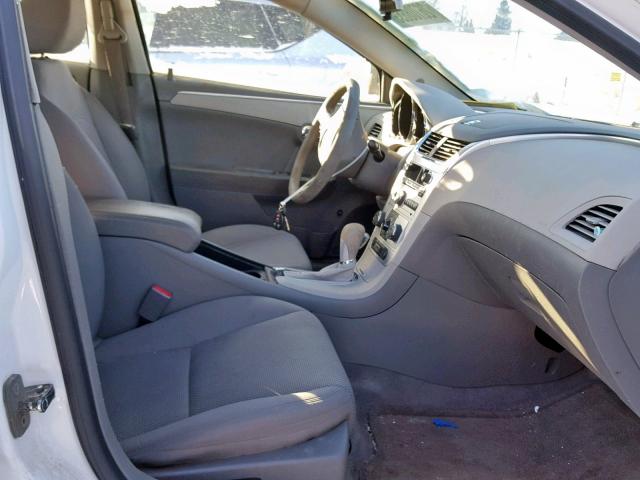 1G1ZB5E04CF217424 - 2012 CHEVROLET MALIBU LS WHITE photo 5