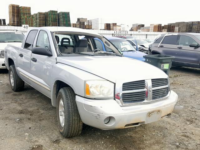 1D7HW48N55S273400 - 2005 DODGE DAKOTA QUA SILVER photo 1