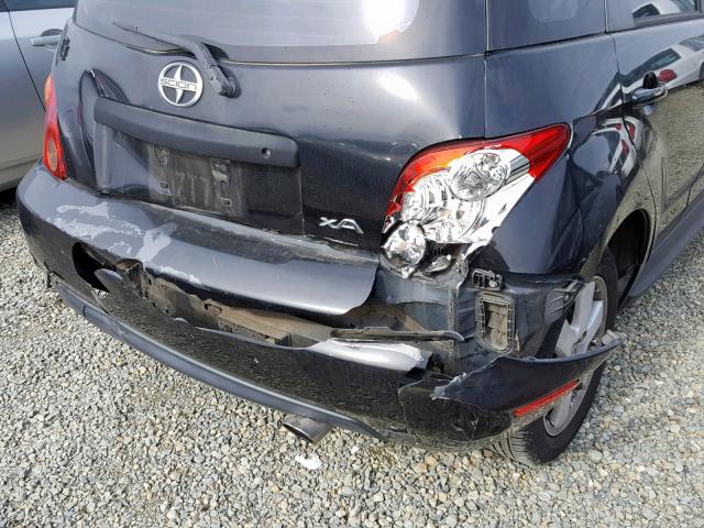 JTKKT624940067441 - 2004 TOYOTA SCION XA BLACK photo 9