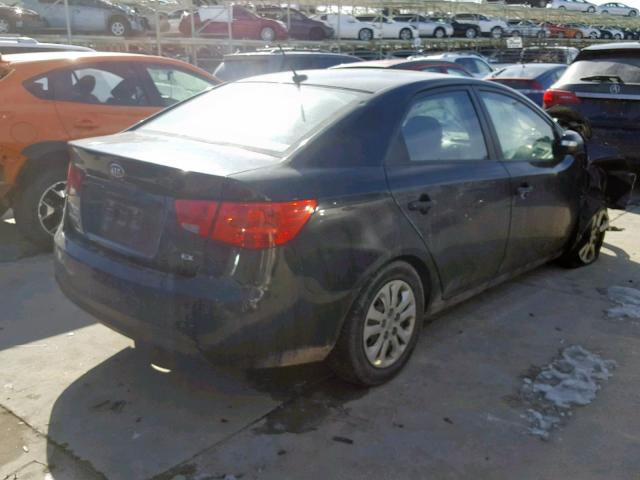 KNAFU4A28A5808040 - 2010 KIA FORTE EX BLACK photo 4