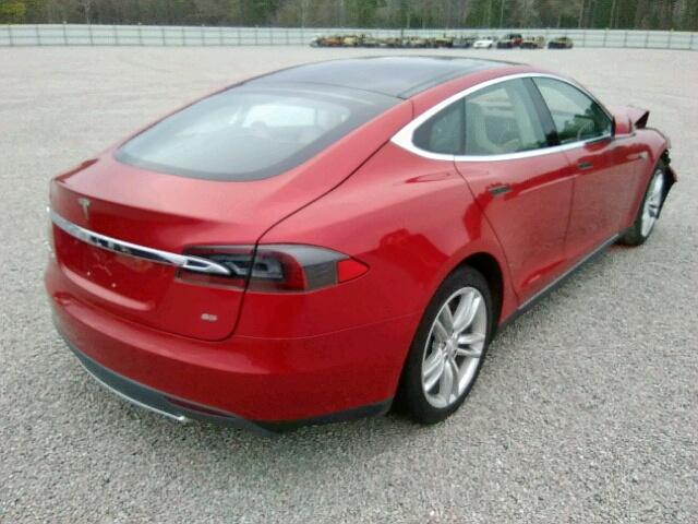 5YJSA1H15EFP55792 - 2014 TESLA MODEL S RED photo 4