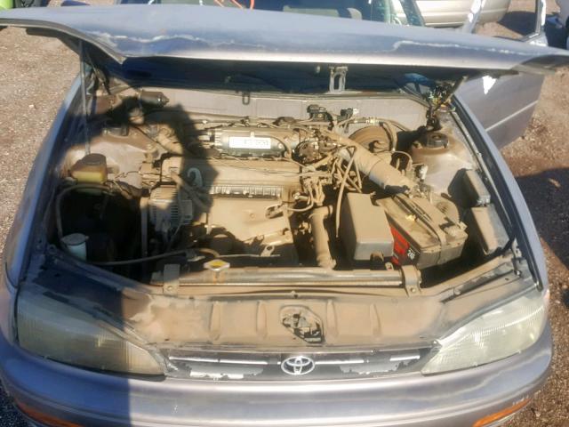 JT2BG12K0T0375571 - 1996 TOYOTA CAMRY DX GRAY photo 7