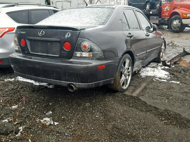 JTHBD192940089711 - 2004 LEXUS IS 300 GRAY photo 4