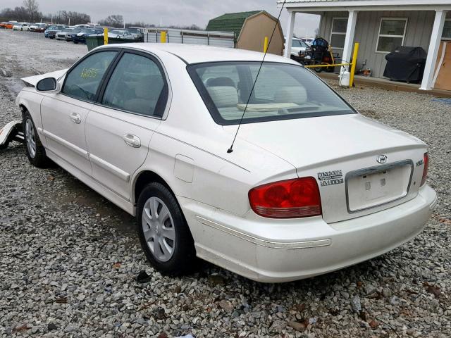 KMHWF25S54A979458 - 2004 HYUNDAI SONATA GL WHITE photo 3