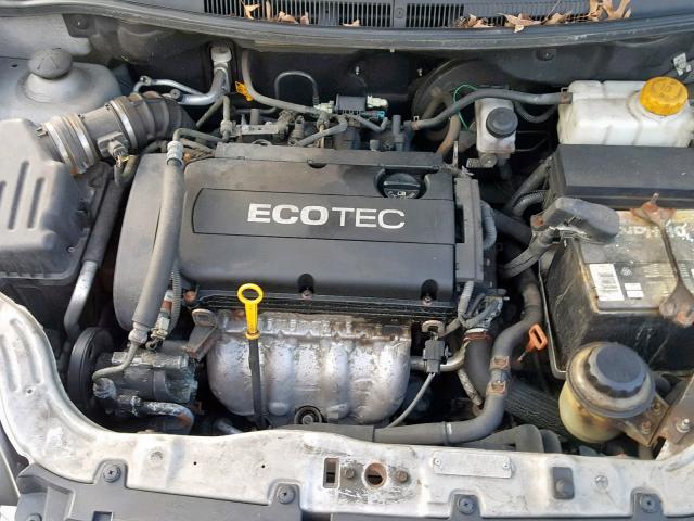 KL1TD56E09B328822 - 2009 CHEVROLET AVEO LS SILVER photo 7