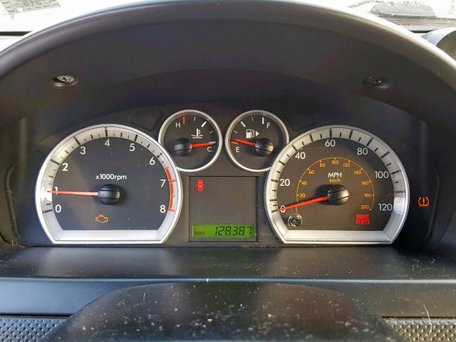 KL1TD56E09B328822 - 2009 CHEVROLET AVEO LS SILVER photo 8