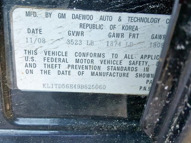 KL1TD56E49B625060 - 2009 CHEVROLET AVEO LS GRAY photo 10