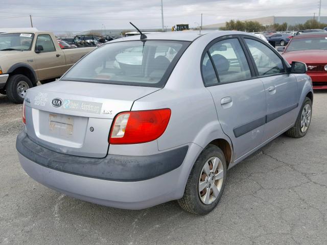 KNADE123566063937 - 2006 KIA RIO SILVER photo 4