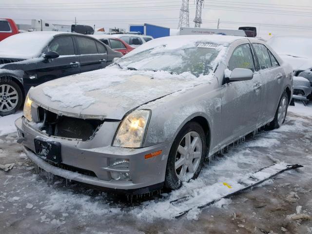 1G6DW677750215200 - 2005 CADILLAC STS SILVER photo 2