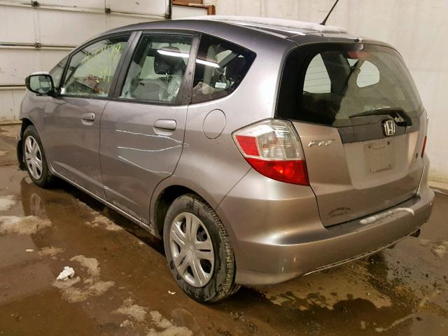 JHMGE88249S016061 - 2009 HONDA FIT GRAY photo 3