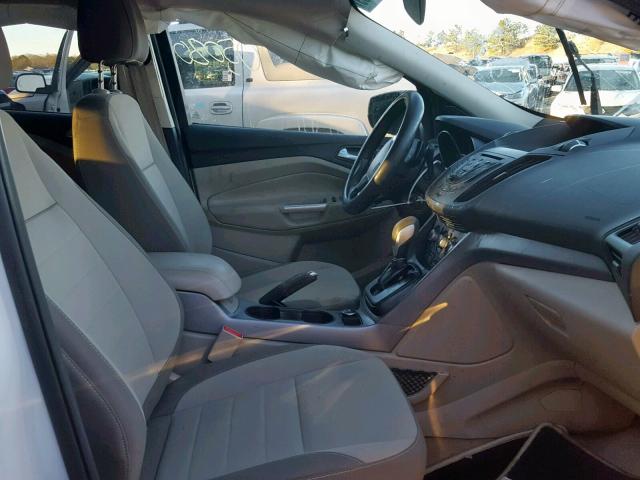 1FMCU0GX5EUD77035 - 2014 FORD ESCAPE SE WHITE photo 5