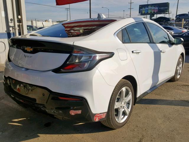 1G1RC6S5XJU117274 - 2018 CHEVROLET VOLT LT WHITE photo 4