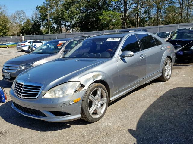 WDDNG71X28A178428 - 2008 MERCEDES-BENZ S 550 SILVER photo 2