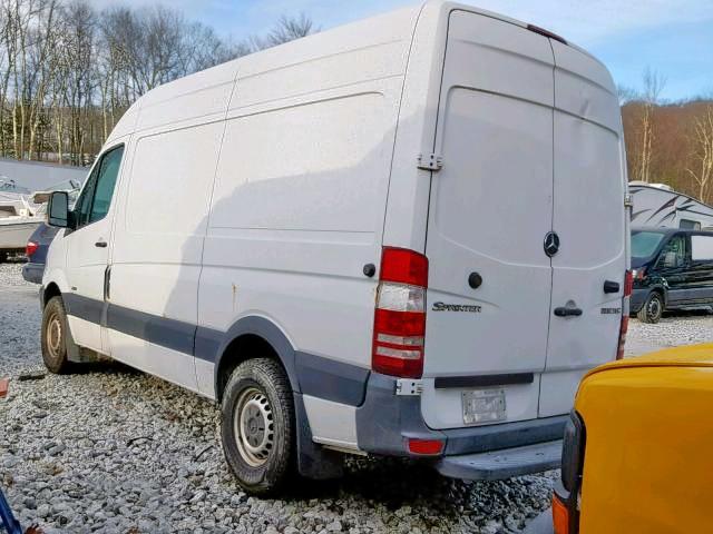 WD3PE7CC3C5720733 - 2012 MERCEDES-BENZ SPRINTER 2 WHITE photo 3