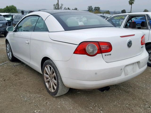 WVWFA71FX7V041817 - 2007 VOLKSWAGEN EOS 2.0T L WHITE photo 3