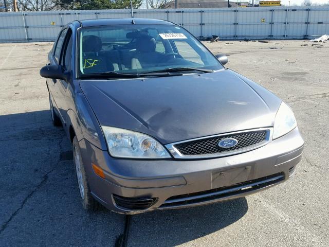 1FAFP34N97W264649 - 2007 FORD FOCUS ZX4 GRAY photo 1