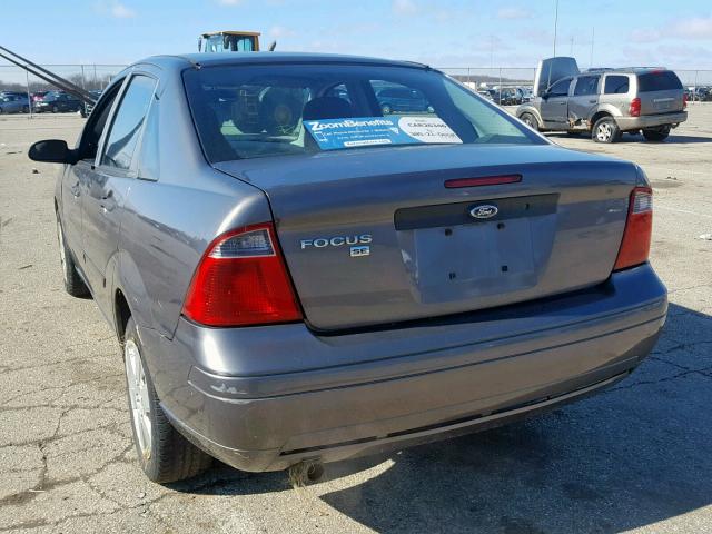 1FAFP34N97W264649 - 2007 FORD FOCUS ZX4 GRAY photo 3