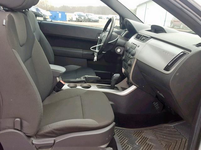 1FAHP33N48W153602 - 2008 FORD FOCUS SE SILVER photo 5