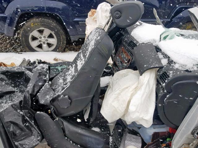 WVWPD63B0XE460128 - 1999 VOLKSWAGEN PASSAT GLX 银色 照片 5