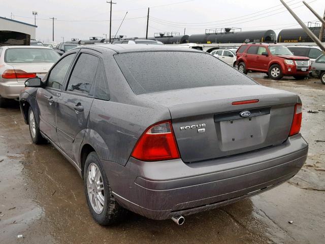 1FAHP34N27W361006 - 2007 FORD FOCUS ZX4 GRAY photo 3