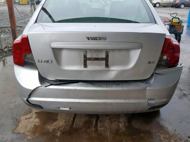 YV1MS390982374830 - 2008 VOLVO S40 2.4I SILVER photo 9