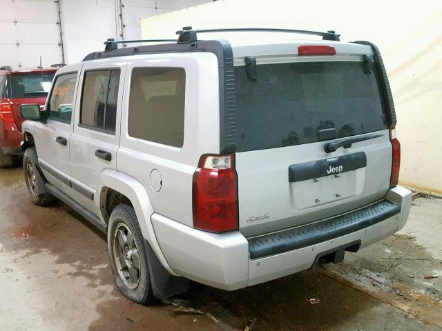 1J8HG48N26C230645 - 2006 JEEP COMMANDER SILVER photo 3